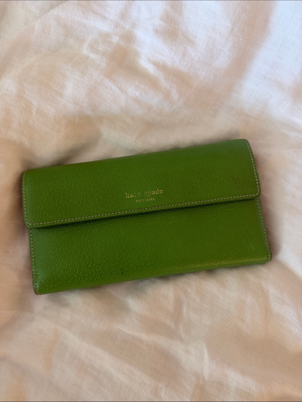 kate spade Green Pebble Leather Continental Wallet with Gold Logo